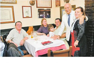 OTRA MAS CON SR. LUCIO, MIS IAIOS Y MIS PAPAS